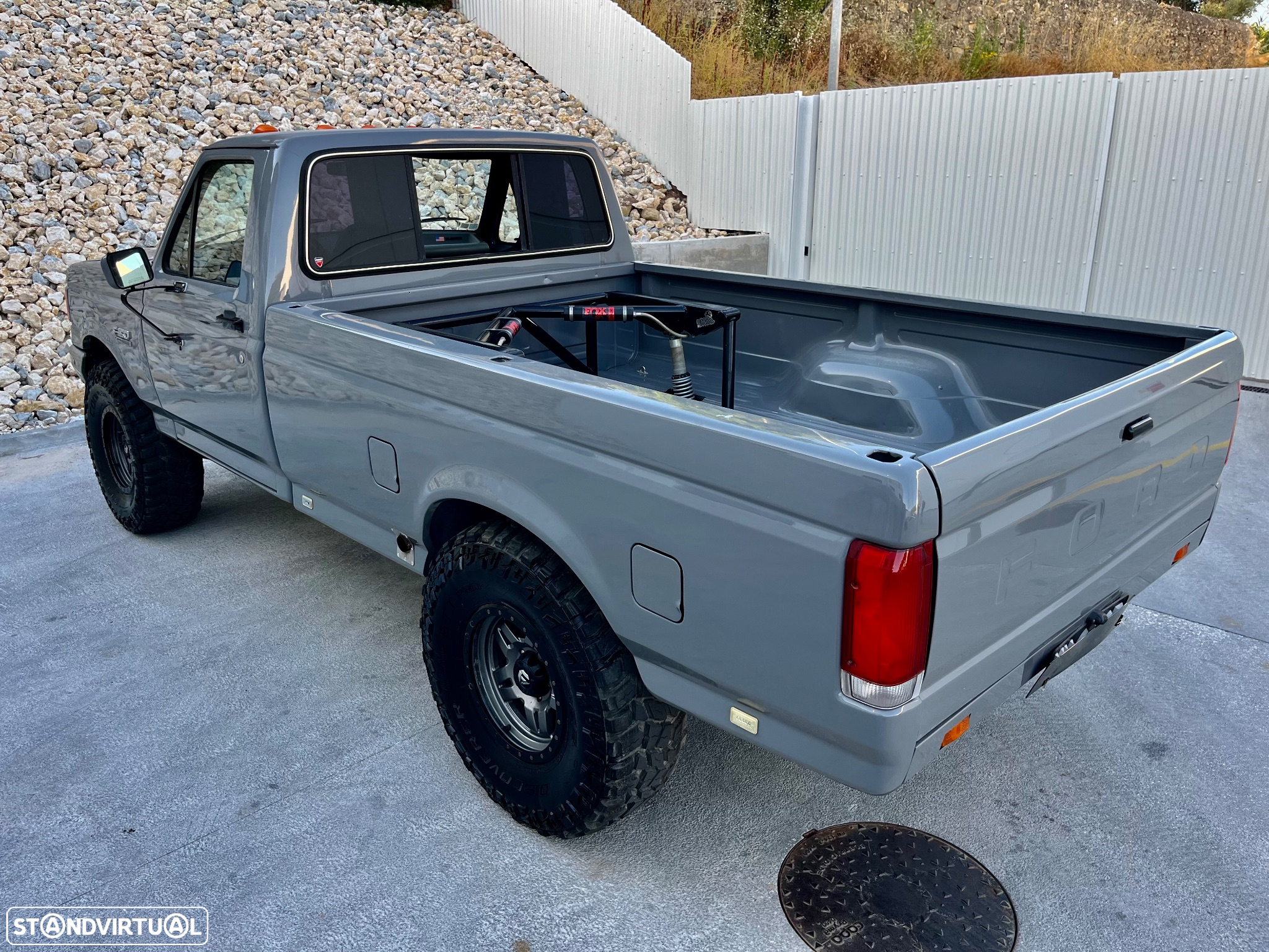 Ford F-150 - 24