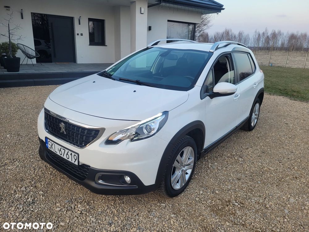 Peugeot 2008 PureTech 82 Signature - 1