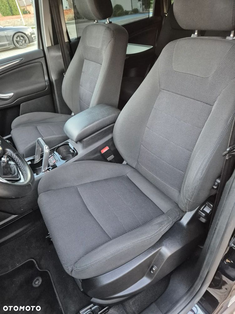 Ford S-Max 2.0 TDCi DPF Titanium - 12