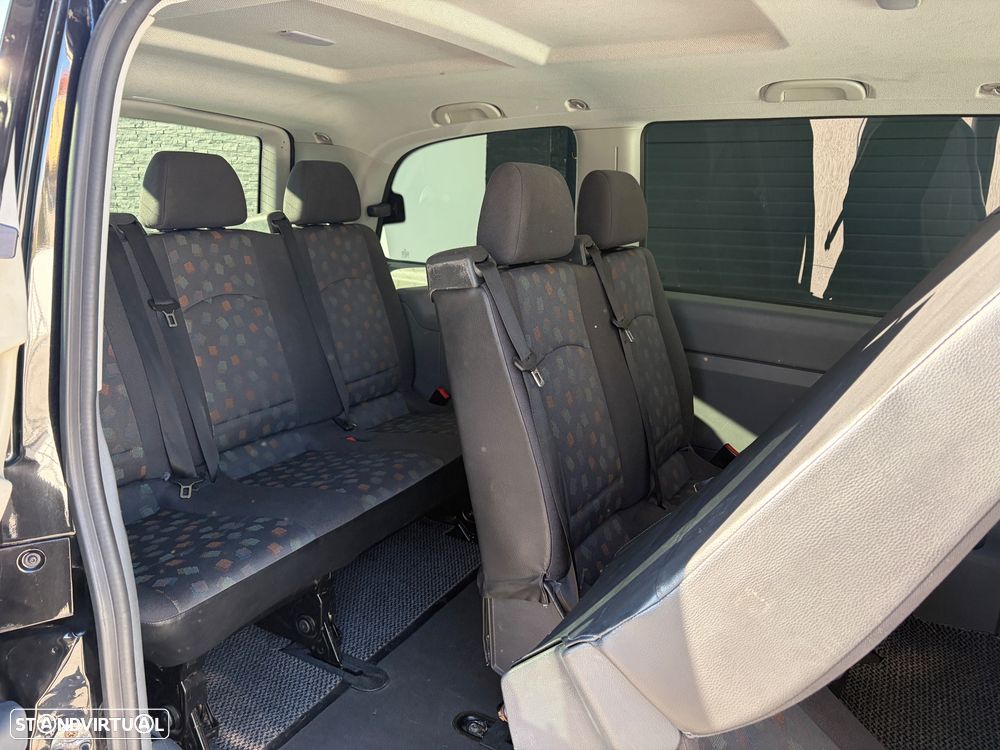 Mercedes-Benz Vito 109CDI 9 Lugares - 21