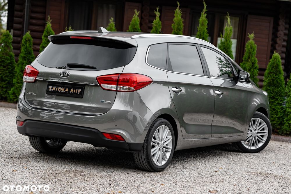 Kia Carens 1.7 CRDi M 7os - 14