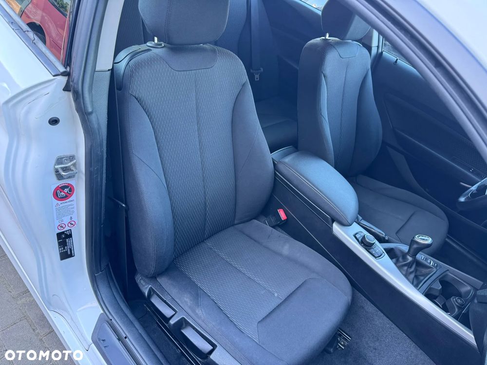 BMW Seria 1 118d - 13