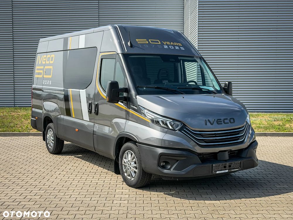 Iveco Daily 35S16A8 V - Furgon Brygadowy 7 osobowy 50 Lecie IVECO od ręki - 4