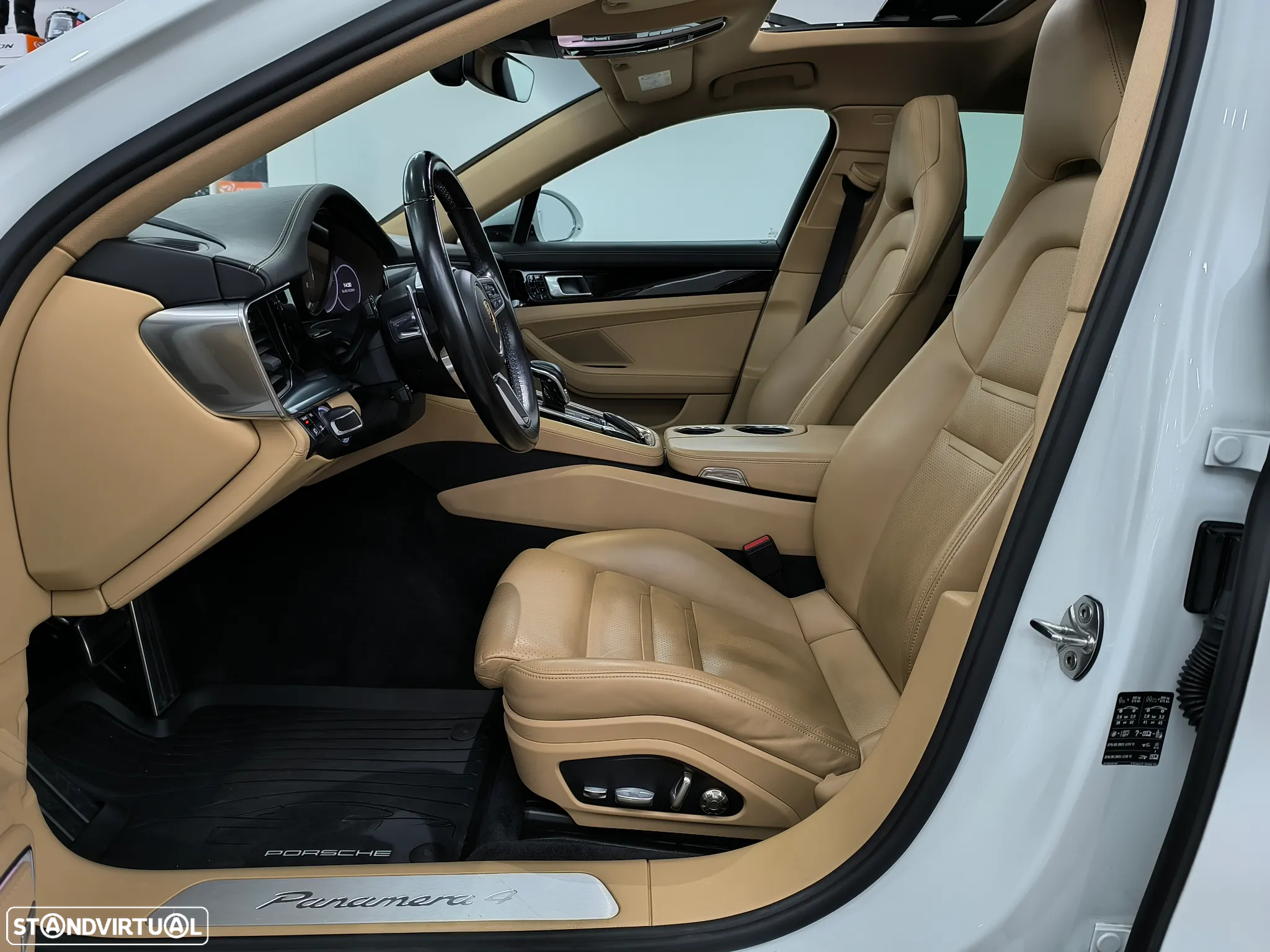 Porsche Panamera Sport Turismo 4 E-Hybrid - 27