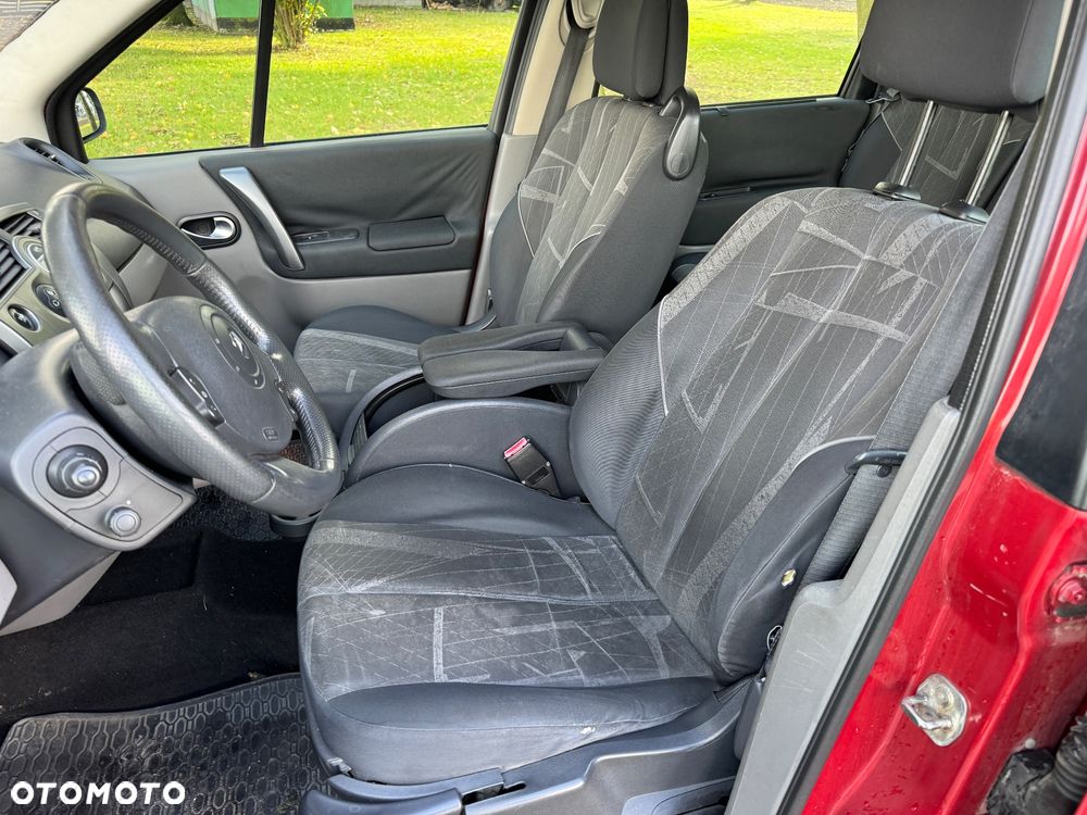 Renault Scenic 1.6 16V Confort Expression - 10