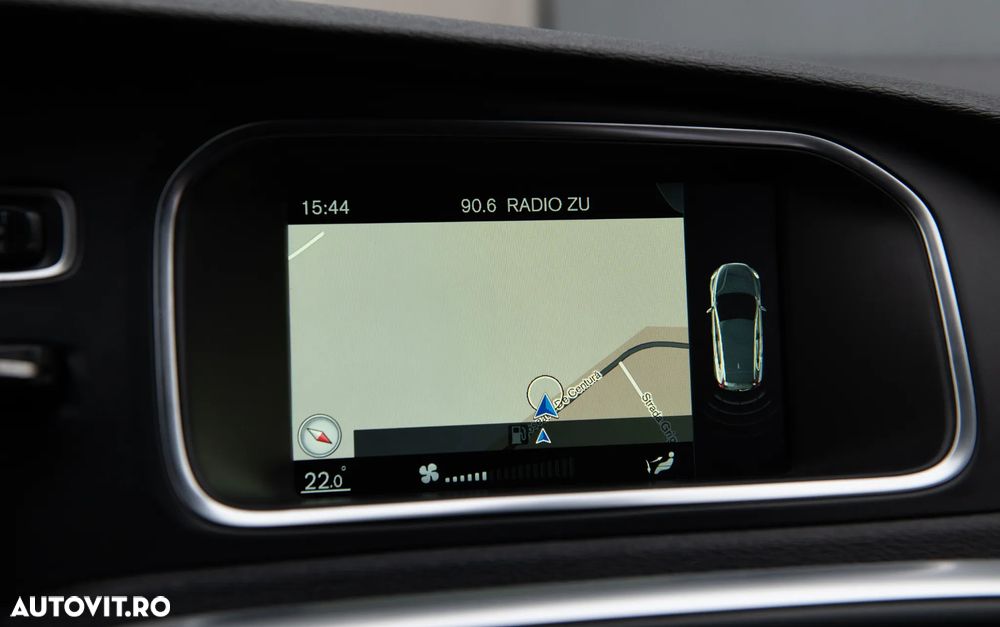 Volvo V40 D3 Geartronic Momentum - 21