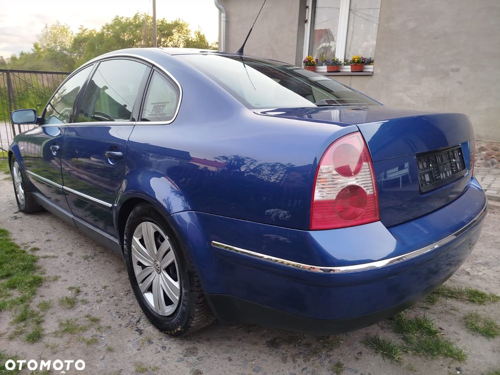 Volkswagen Passat - 5