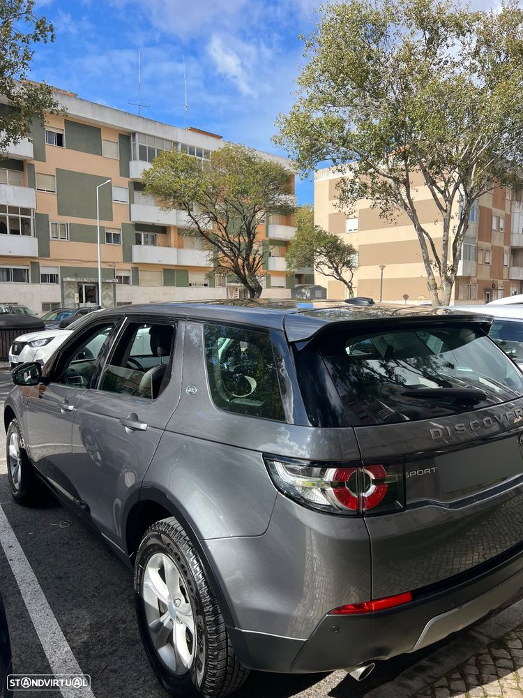 Land Rover Discovery Sport 2.0 TD4 HSE Luxury 7L - 8