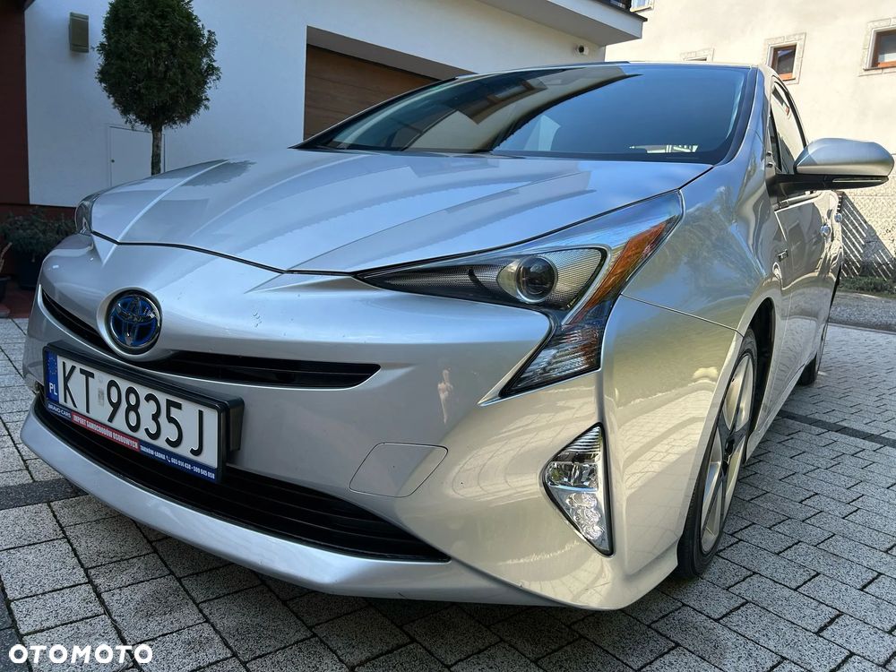 Toyota Prius - 5