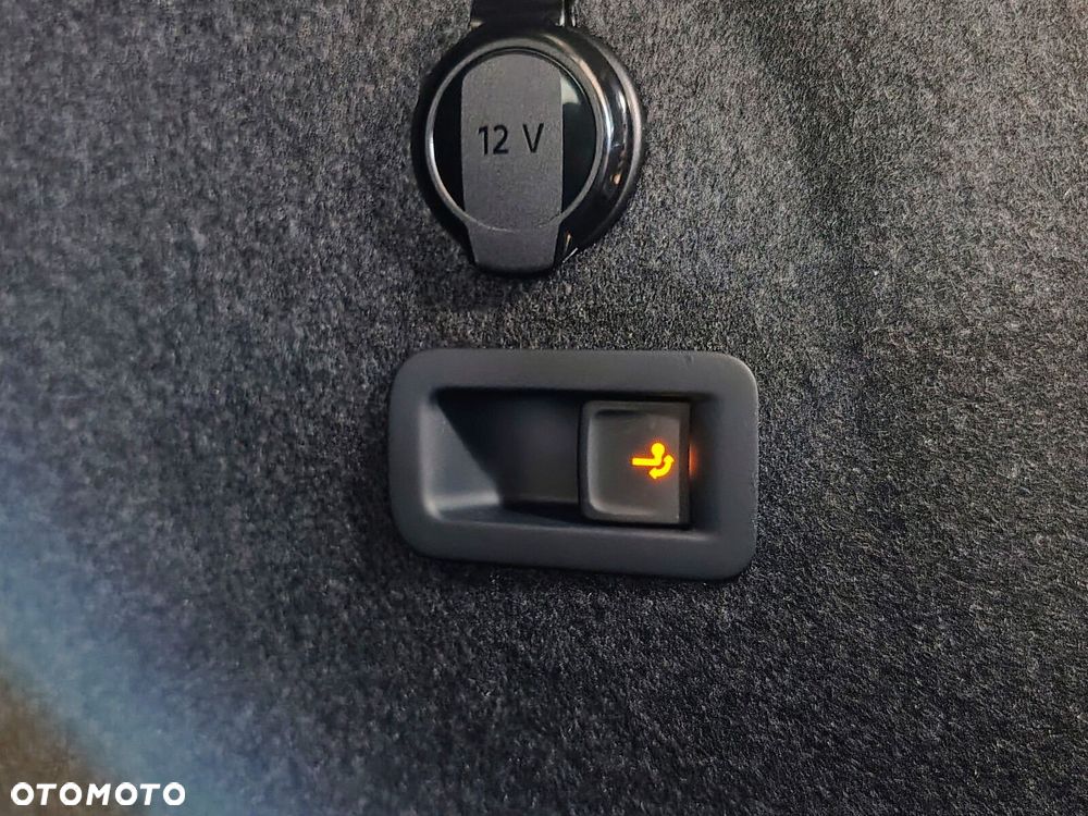 Volkswagen Golf Variant - 12