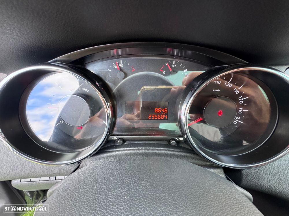Peugeot 5008 - 20