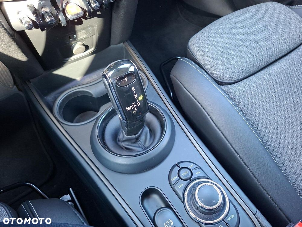 MINI Countryman Cooper Classic Trim - 16