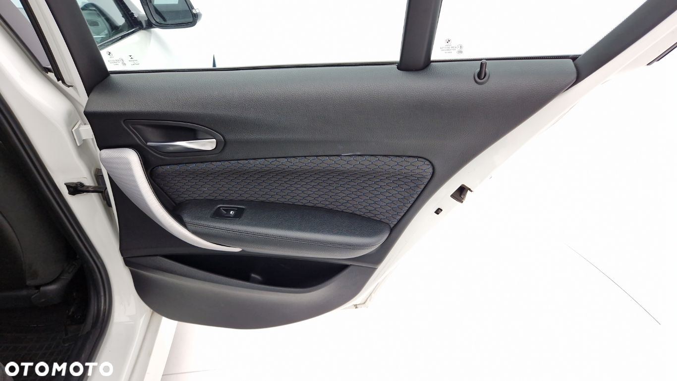 BMW Seria 1 118i - 22