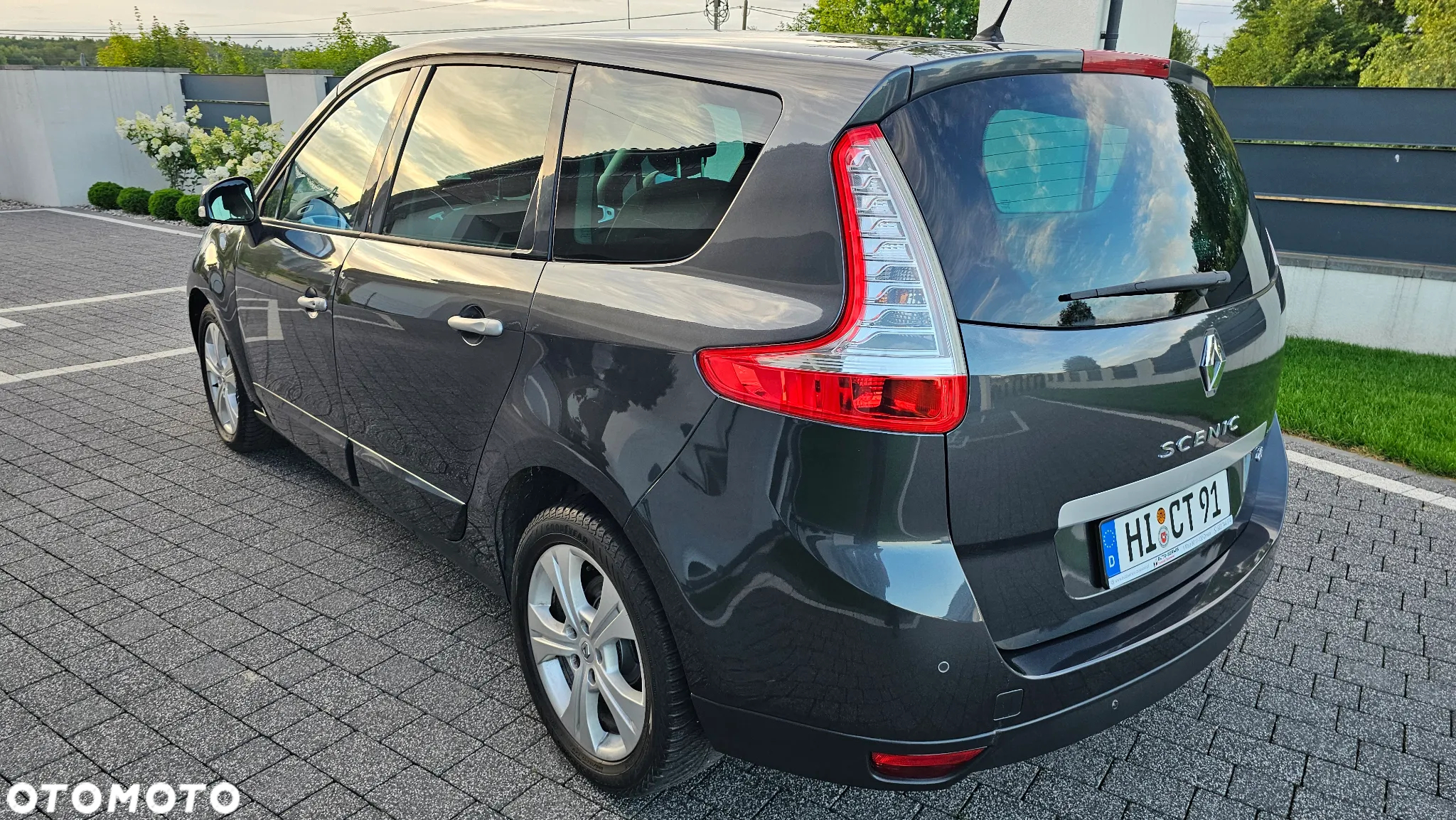 Renault Grand Scenic dCi 160 Bose Edition - 6