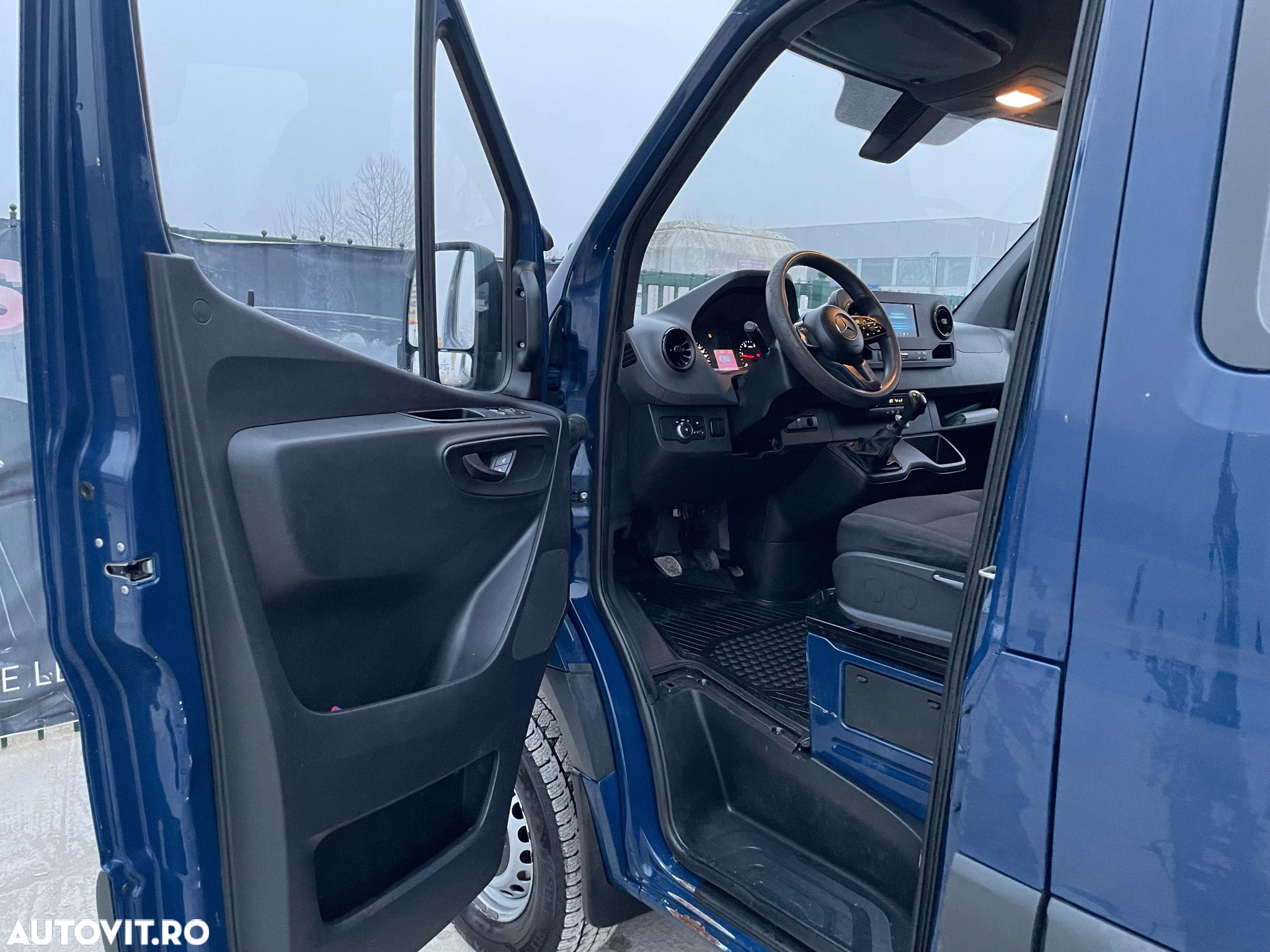 Mercedes-Benz Sprinter 4x4 DOKA - 15