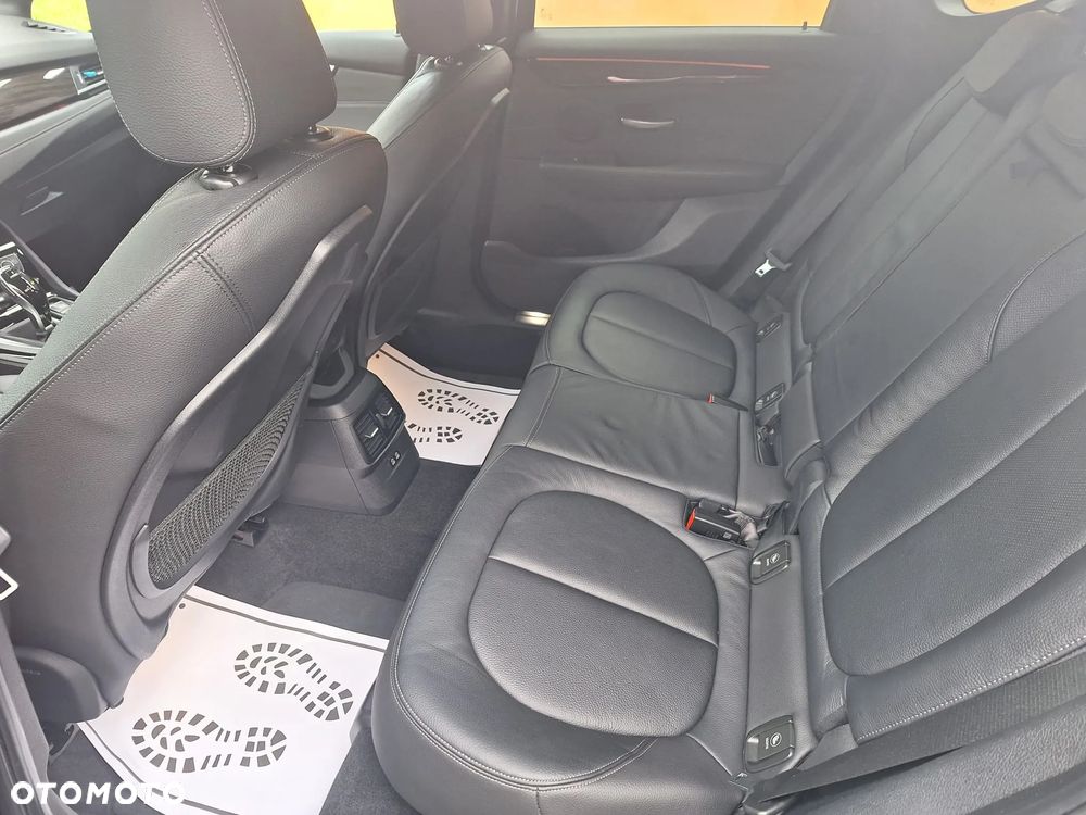 BMW Seria 2 220d Luxury Line - 9