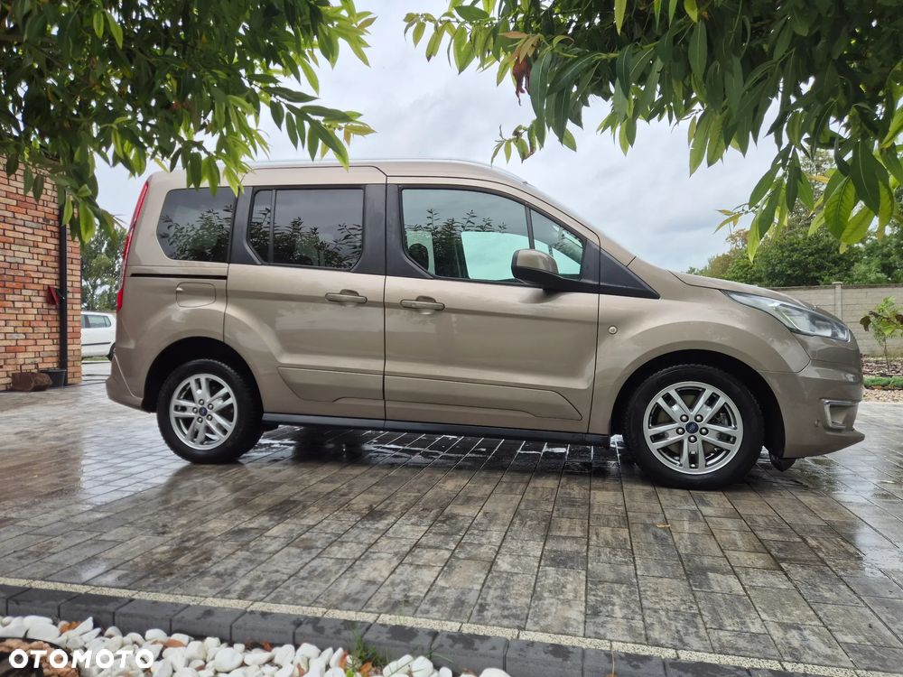 Ford Tourneo Connect Gr 1.5 TDCi Titanium PowerShift - 11