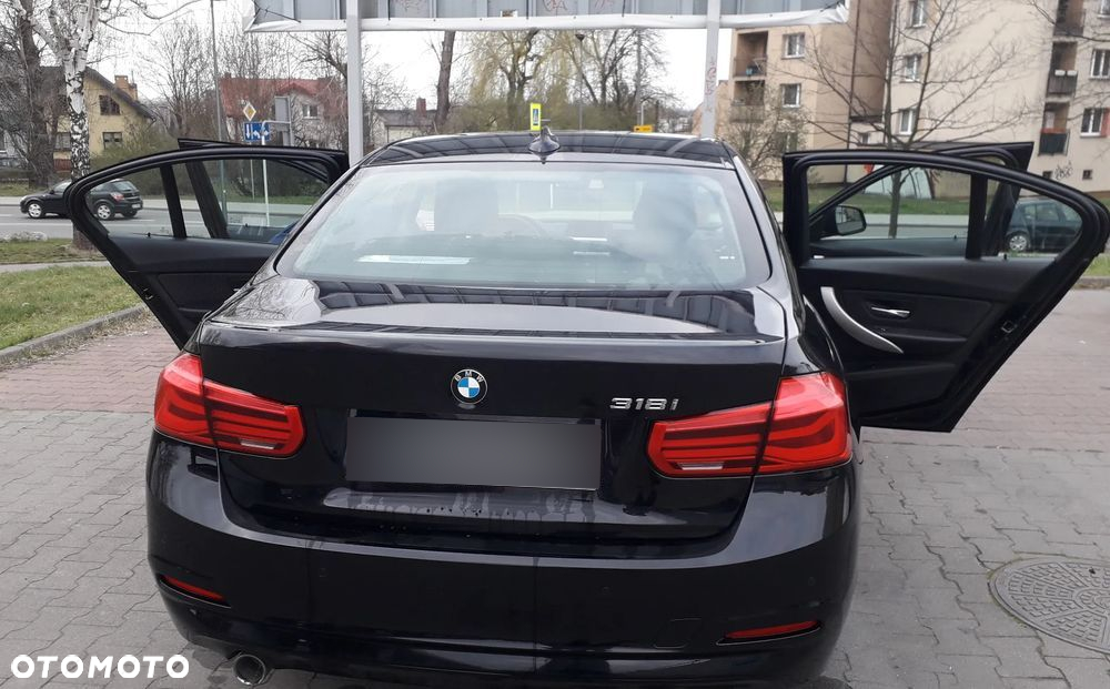 BMW Seria 3 318i - 8