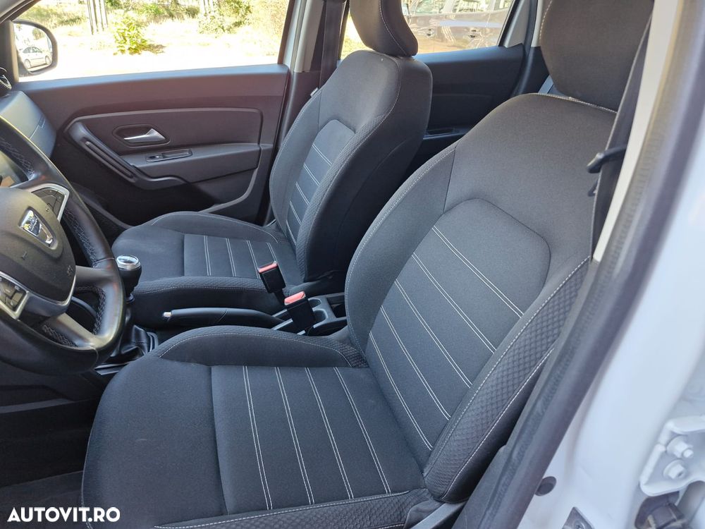 Dacia Duster 1.5 Blue dCi 4WD Essential - 8