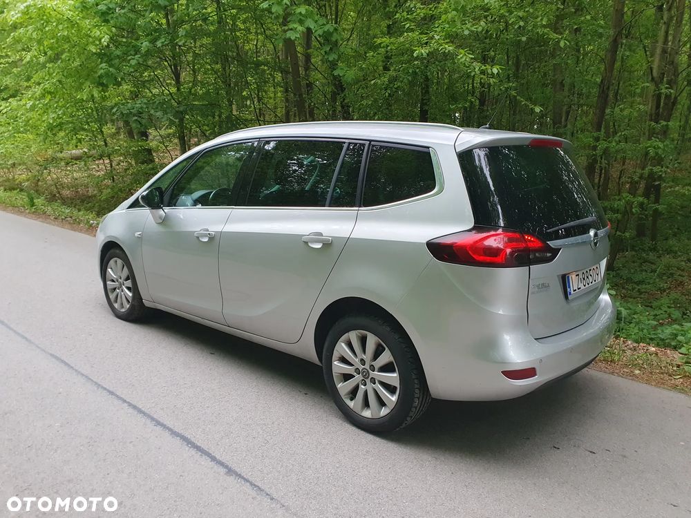 Opel Zafira - 4