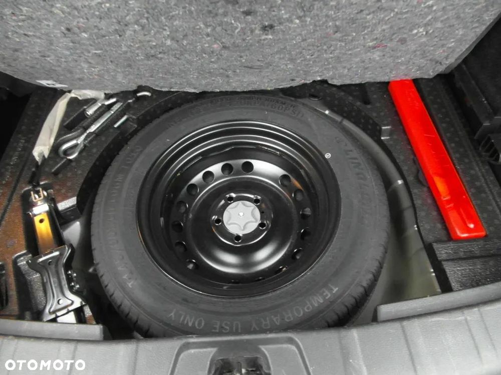 Nissan Qashqai 1.3 DIG-T N-Connecta DCT - 17