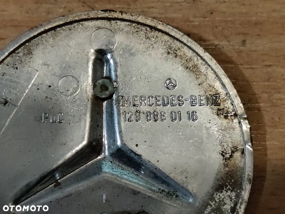 Emblemat Mercedes W220 przód 1298880110 - 5