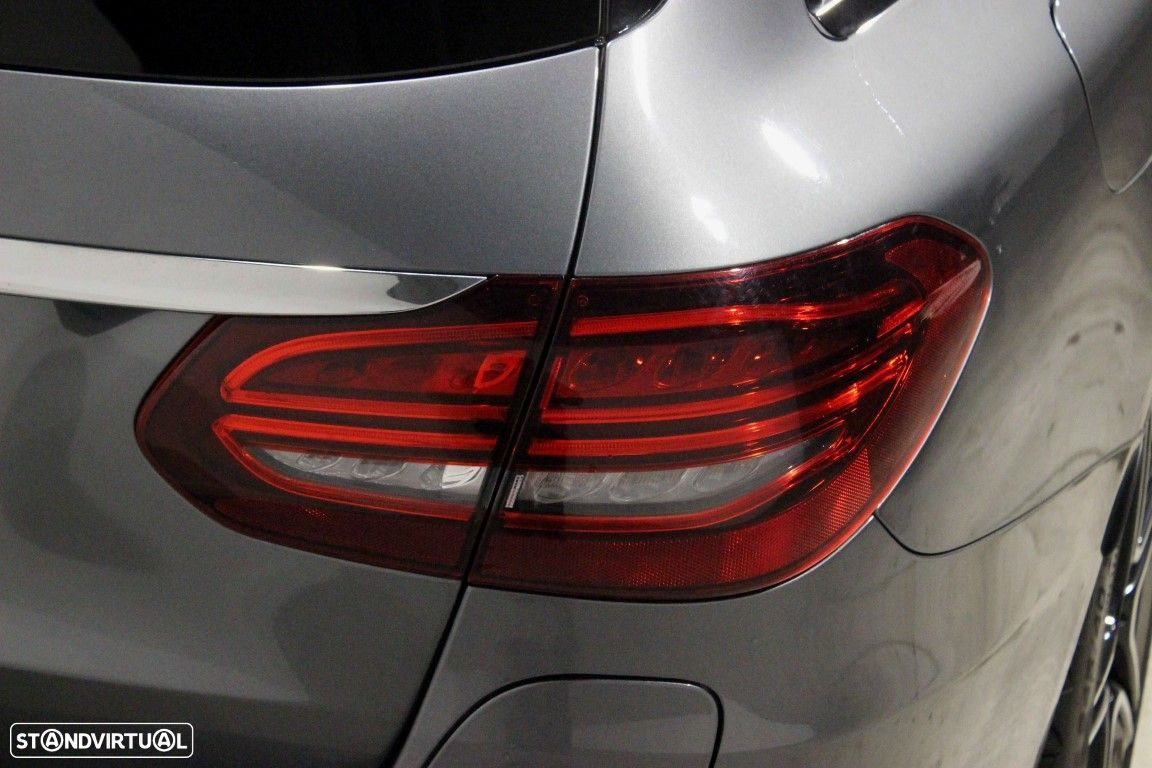 Mercedes-Benz C 300 de AMG Line - 8