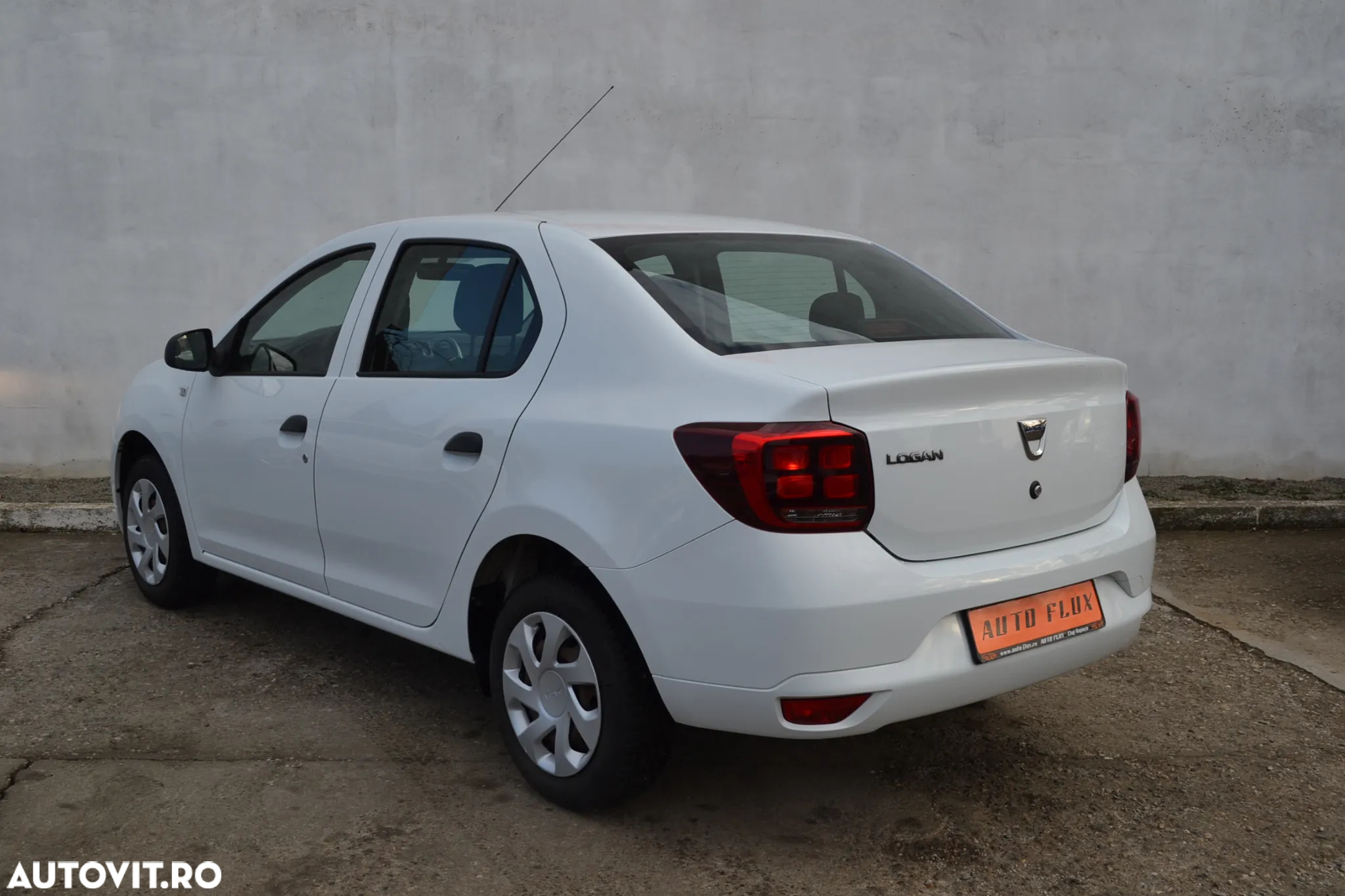 Dacia Logan ECO-G 100 MT5 Comfort - 29