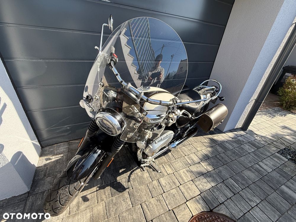 Triumph Speedmaster - 9