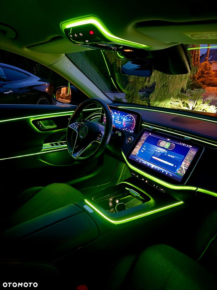 Mercedes-Benz Klasa E 220 d 4-Matic - 34