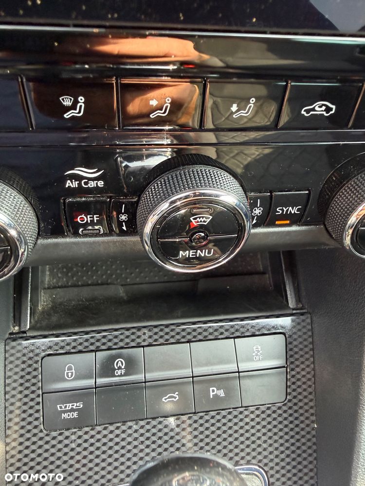 Skoda Octavia 2.0 TDI 4x4 DSG RS - 35