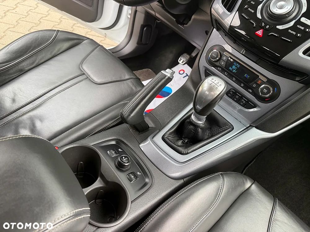 Ford Focus 1.6 EcoBoost Titanium - 21