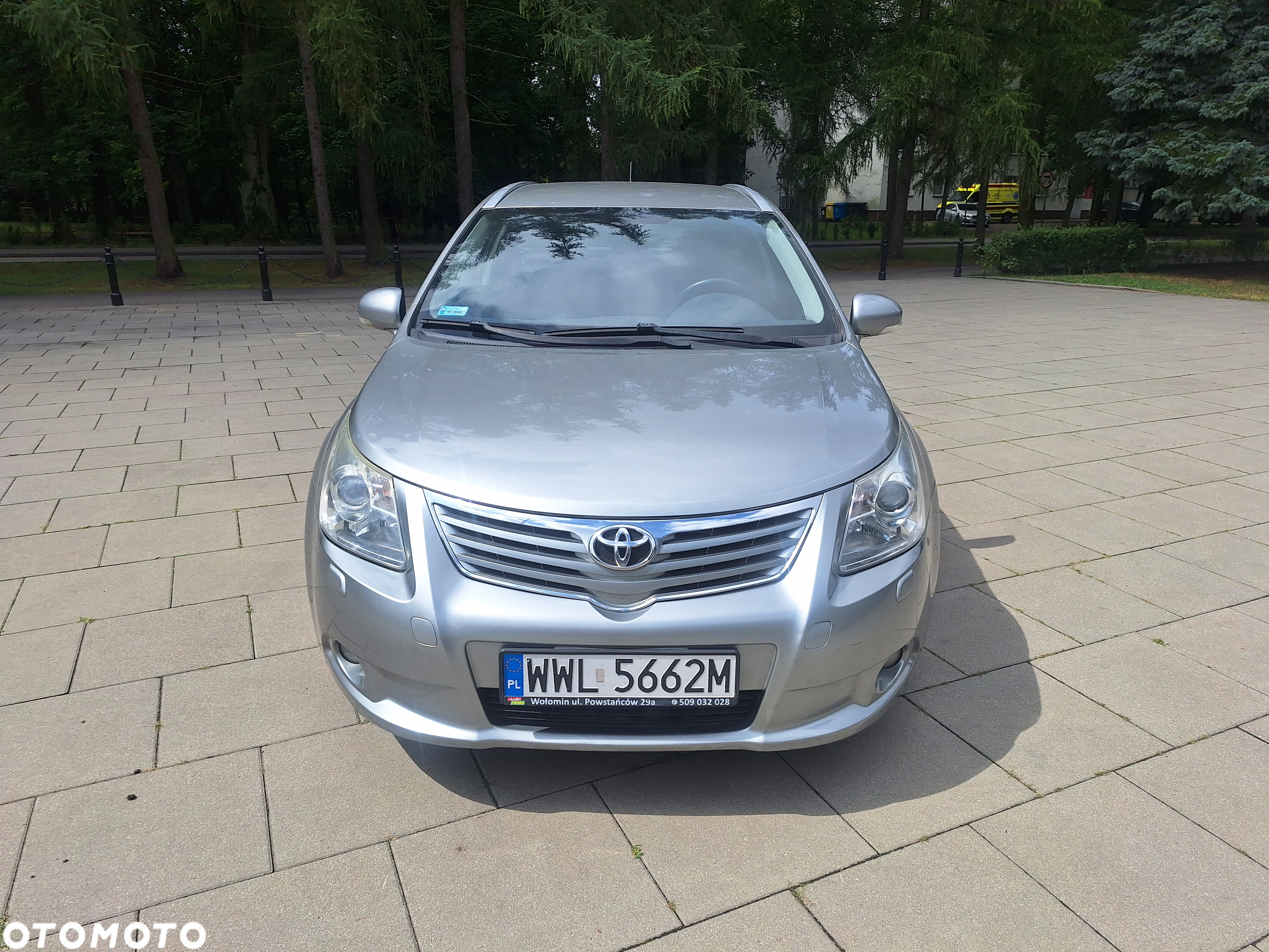 Toyota Avensis - 2