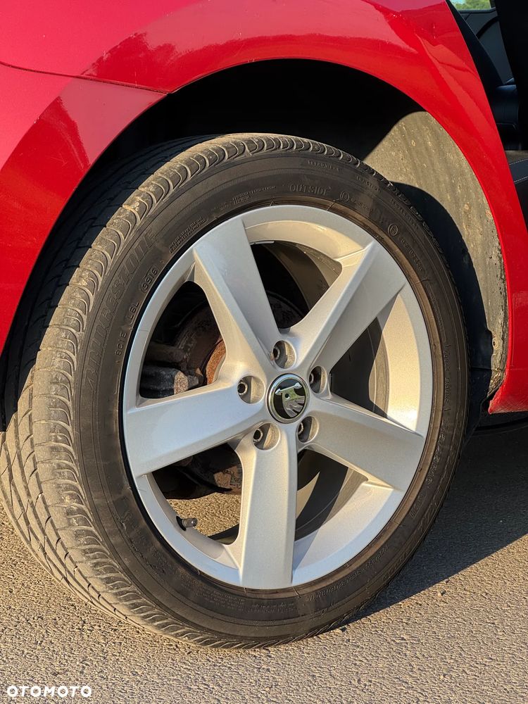 Skoda RAPID 1.2 TSI Ambition - 24