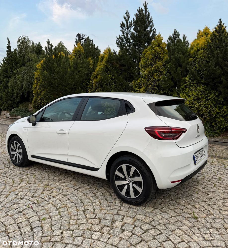 Renault Clio - 8