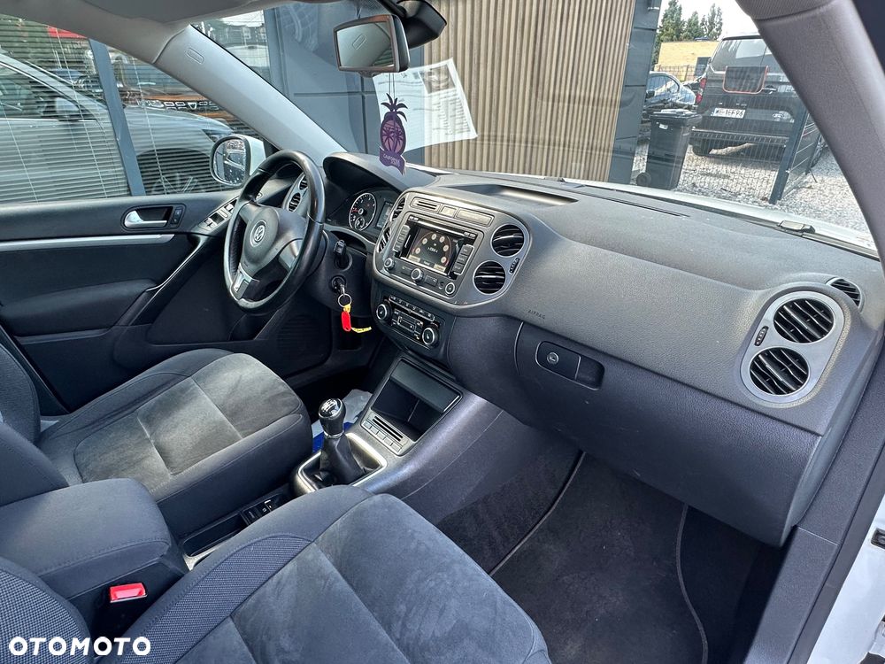 Volkswagen Tiguan 2.0 TDI DPF 4Motion BlueMotion Technology Exclusive - 30