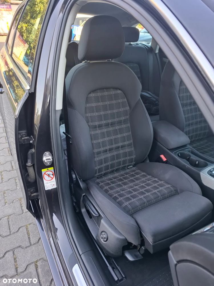 Audi A4 Avant 2.0 TDI DPF quattro Ambition - 13