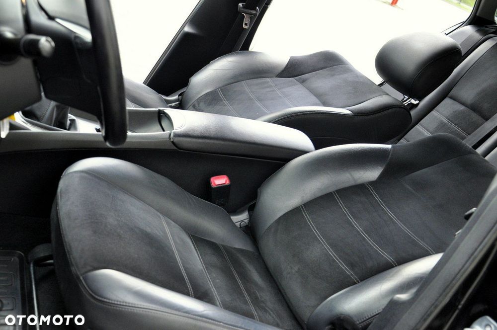 Toyota Avensis 1.8 Executive - 15