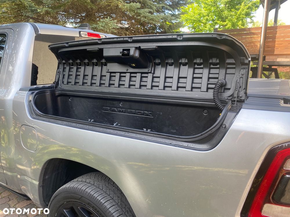 RAM 1500 Crew Cab Shortbed Laramie - 24