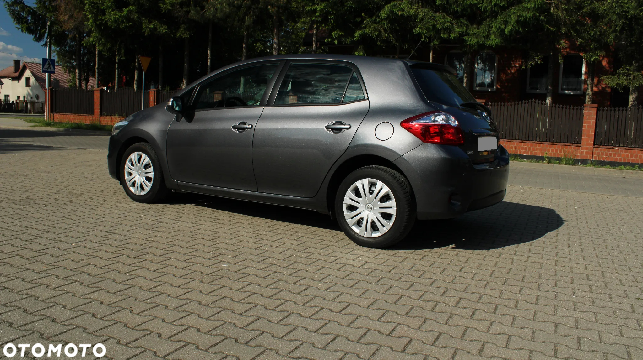 Toyota Auris 1.6 Premium - 12