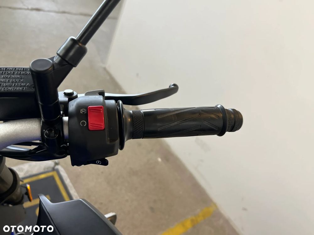 Yamaha MT - 18