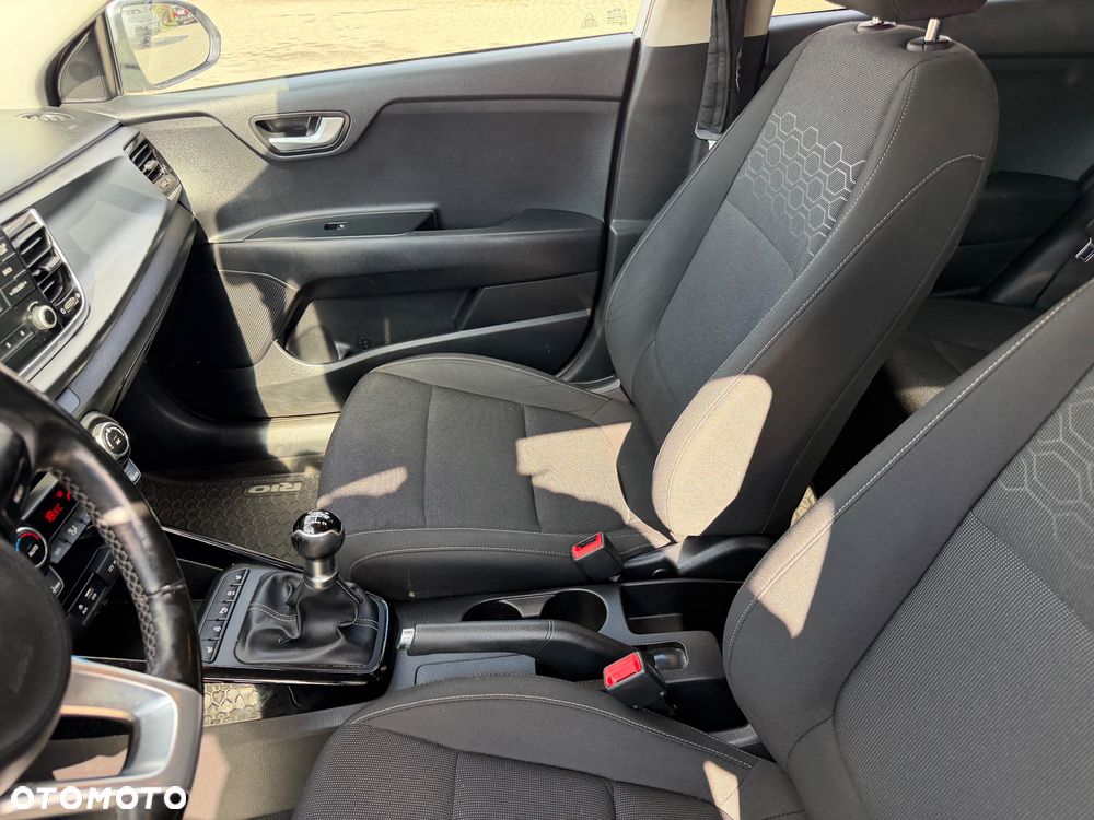 Kia Rio 1.2 Business Line - 16