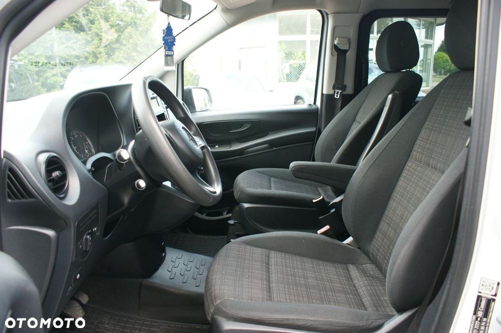 Mercedes-Benz Vito - 10