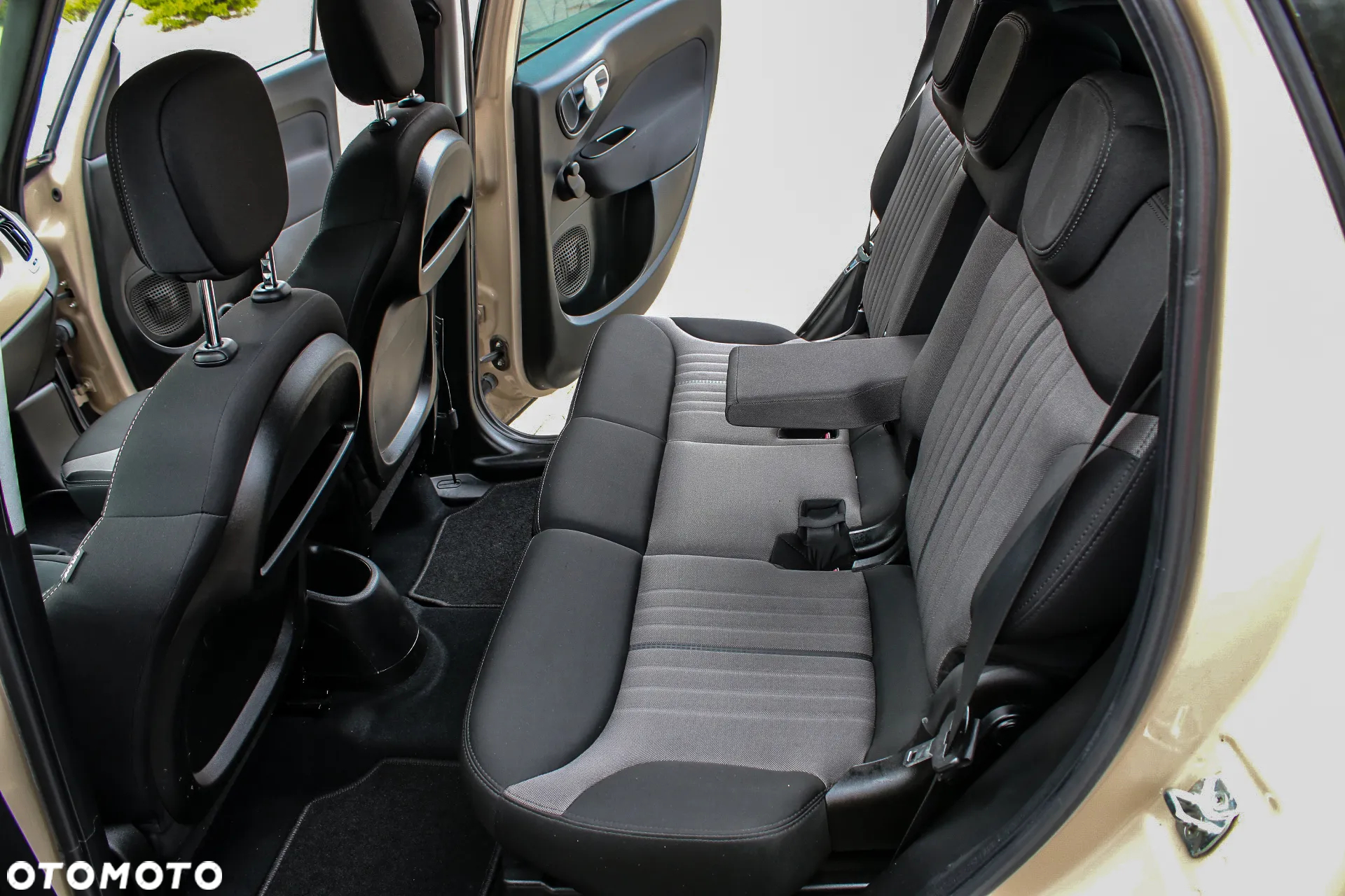 Fiat 500L 1.4 16V Fresh - 29