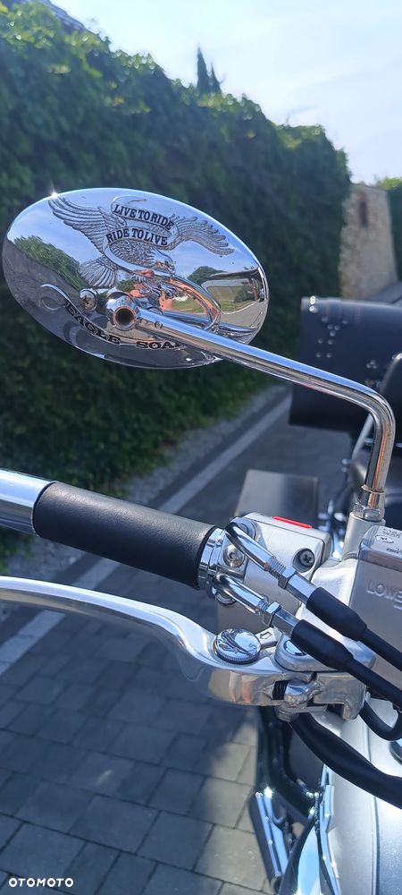 Suzuki VL 800 Volusia - 14