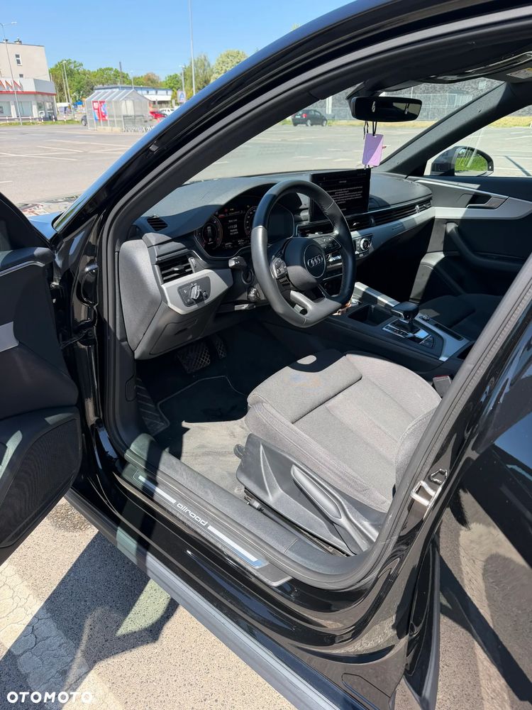 Audi A4 Allroad - 12