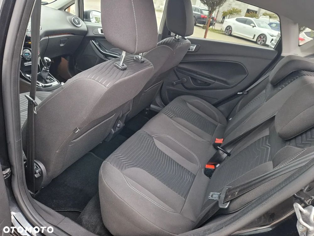Ford Fiesta - 8