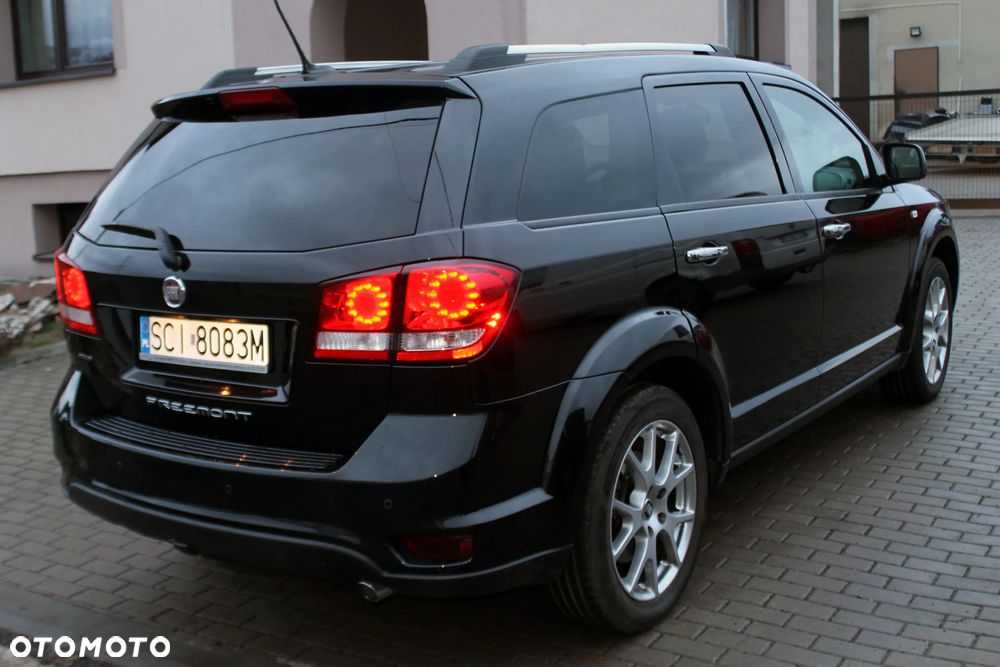 Fiat Freemont 2.0 Multijet Lounge AWD - 4