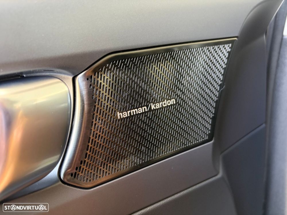 Volvo XC 40 2.0 D3 Momentum Plus - 13