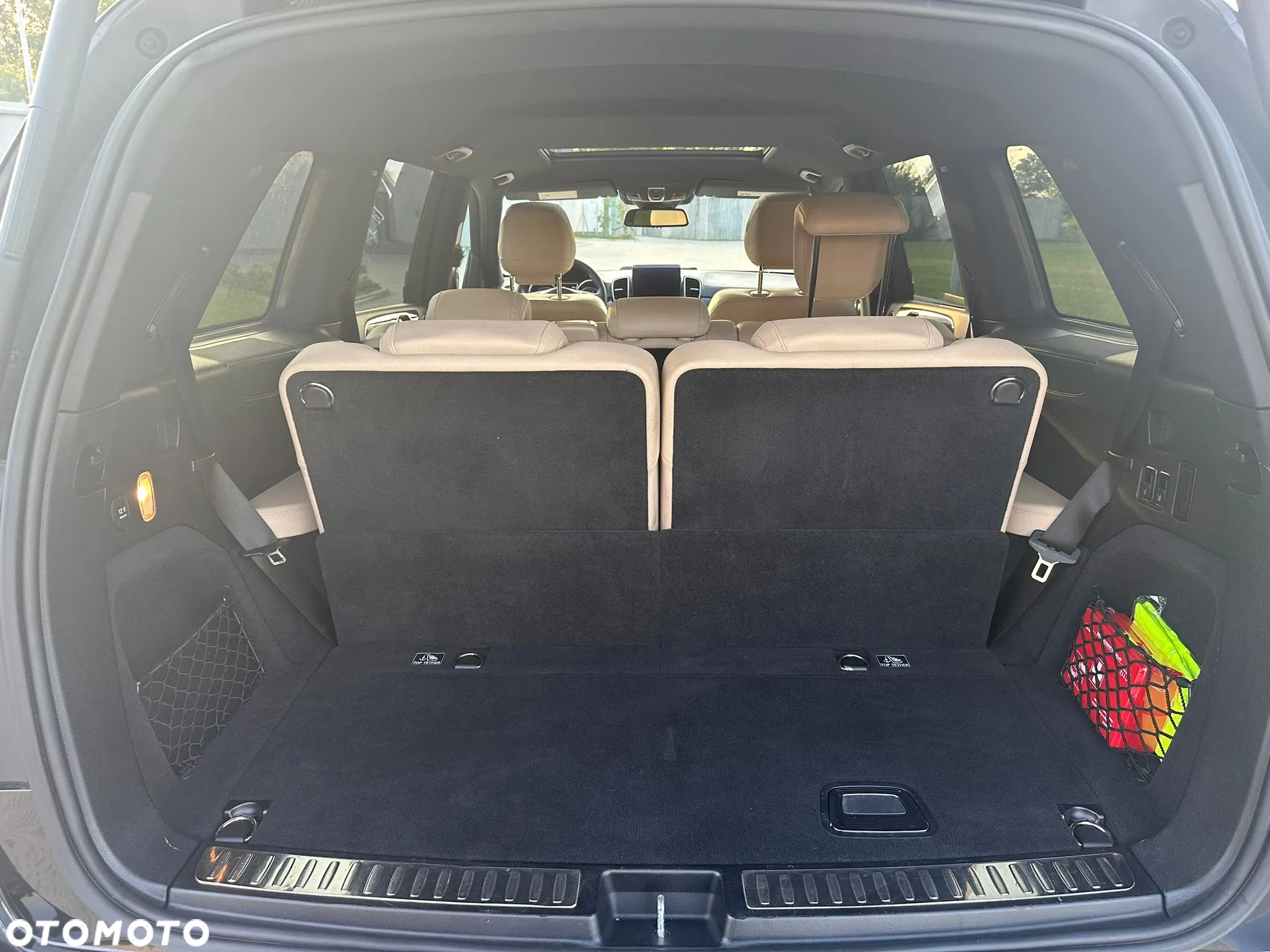 Mercedes-Benz GLS 400 4Matic 9G-TRONIC - 33
